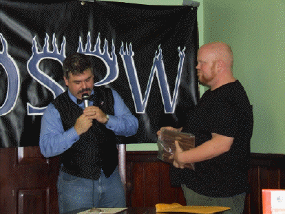 PRESENTERS OSPW PEOPLES CHOICE AWARD JOEY THE BRUISER AND BIG JAY